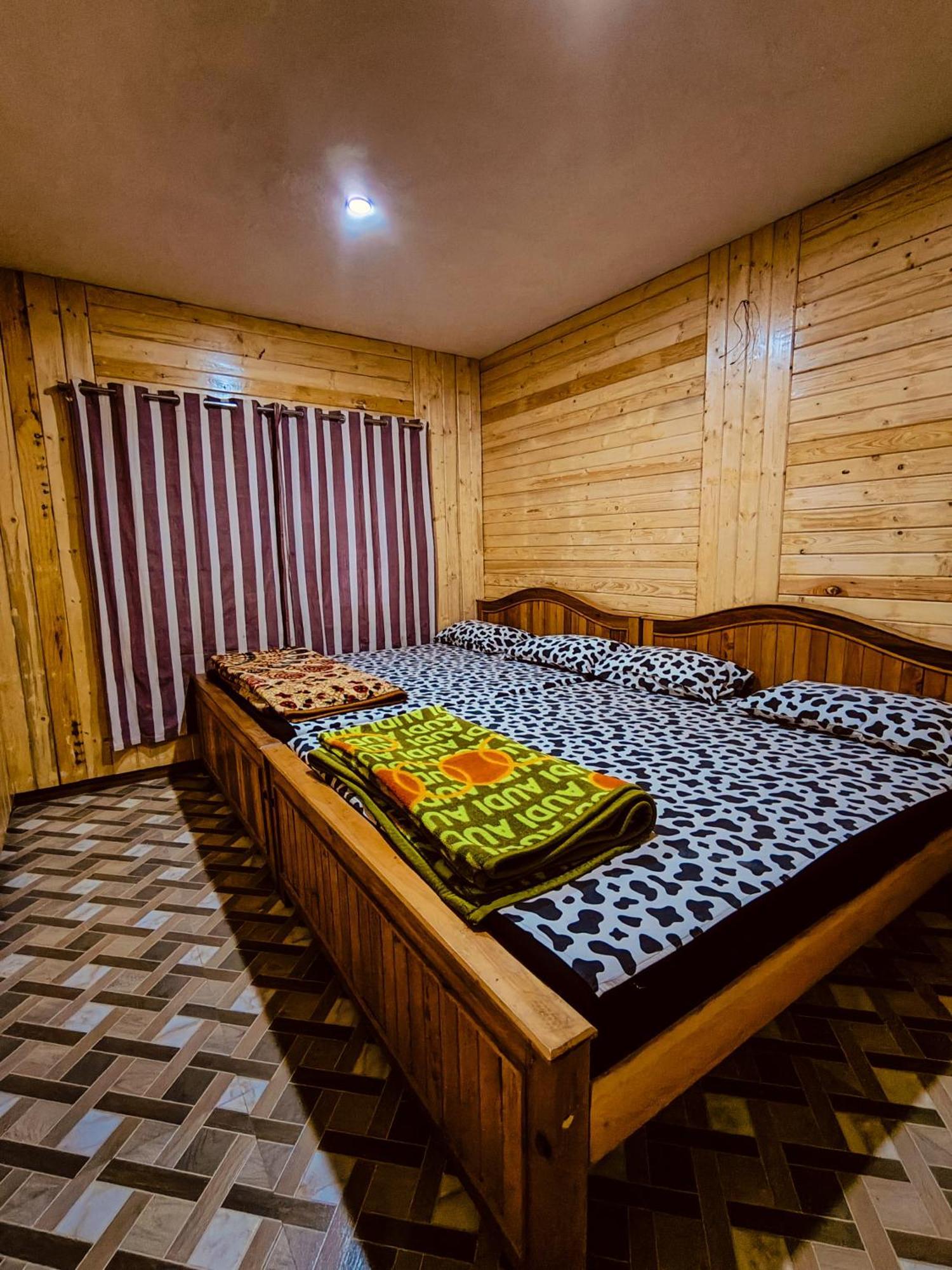 Venish Home Stay Кодайканал Экстерьер фото