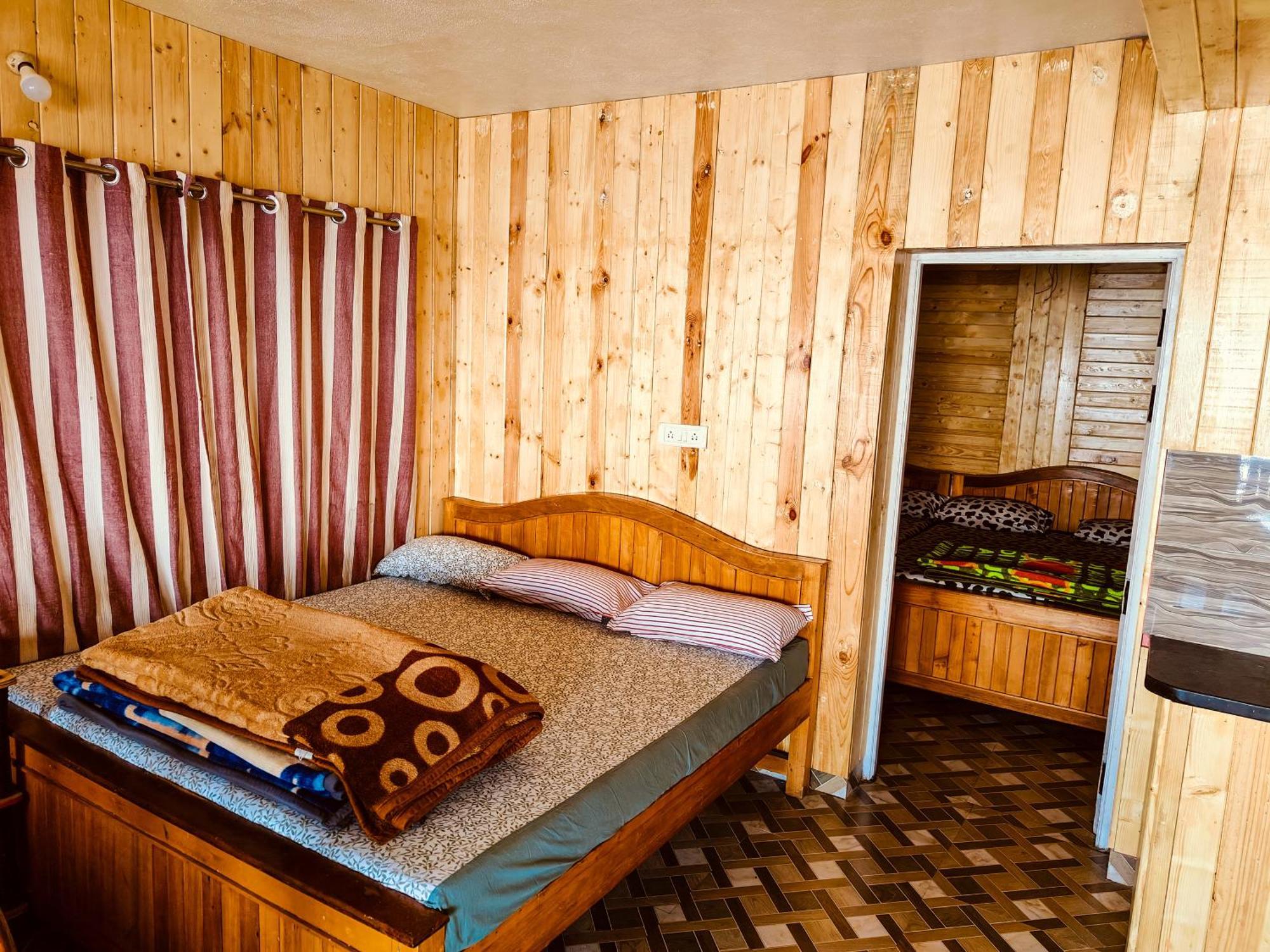 Venish Home Stay Кодайканал Экстерьер фото