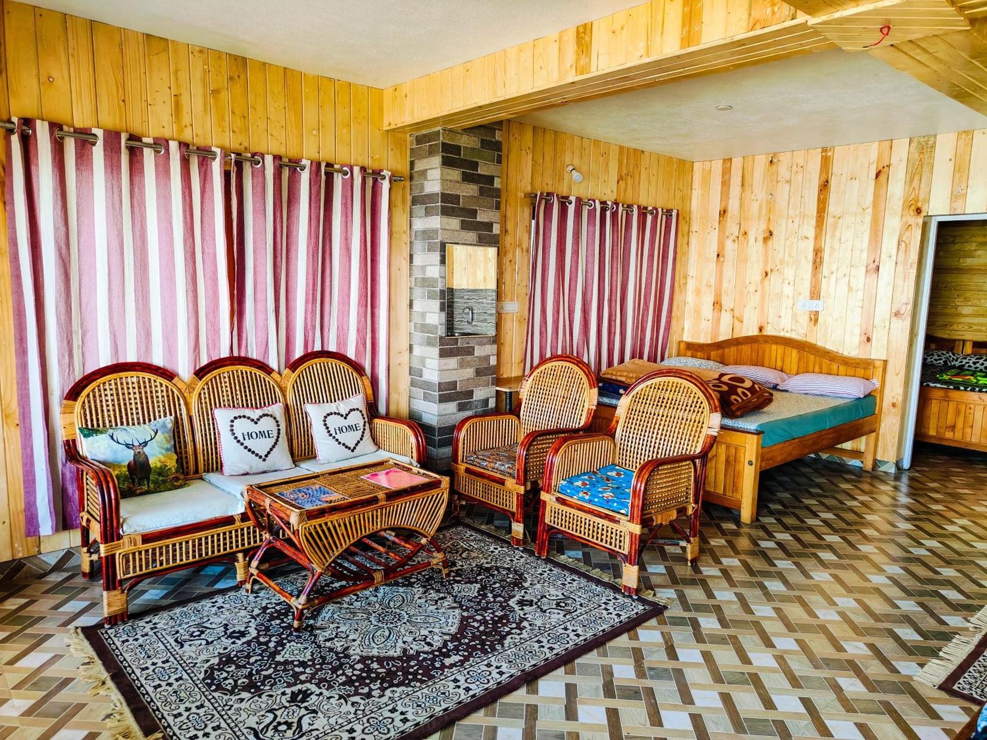 Venish Home Stay Кодайканал Экстерьер фото